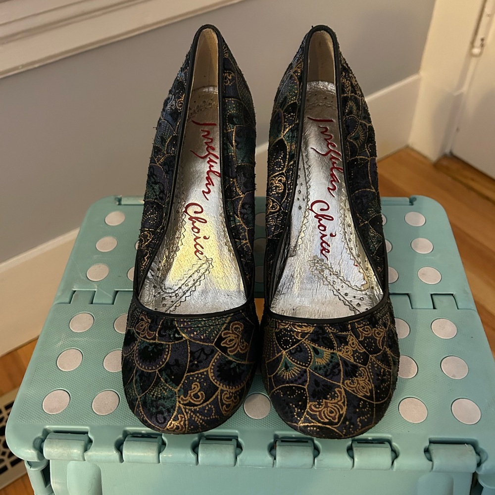 Irregular Choice Black and Gold peacock design Heels